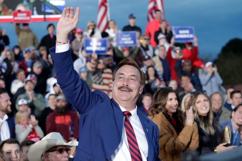 GOP voters told to hold onto mail ballots until Election Day