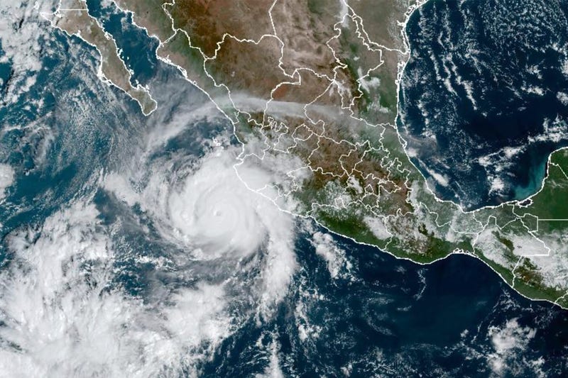 Major Hurricane Roslyn heads for hit on Mexico's coast