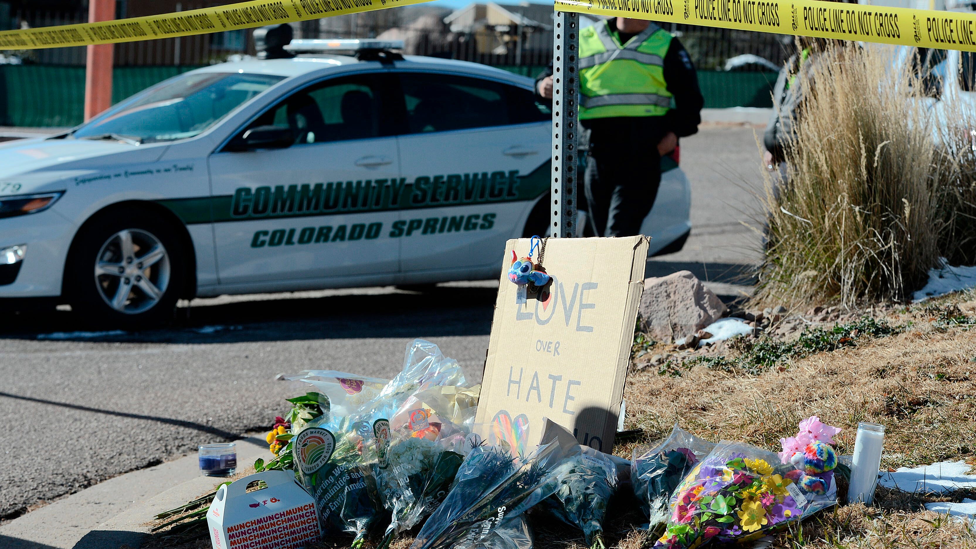 5 killed, 25 injured in mass shooting at LGBTQ club in Colorado Springs