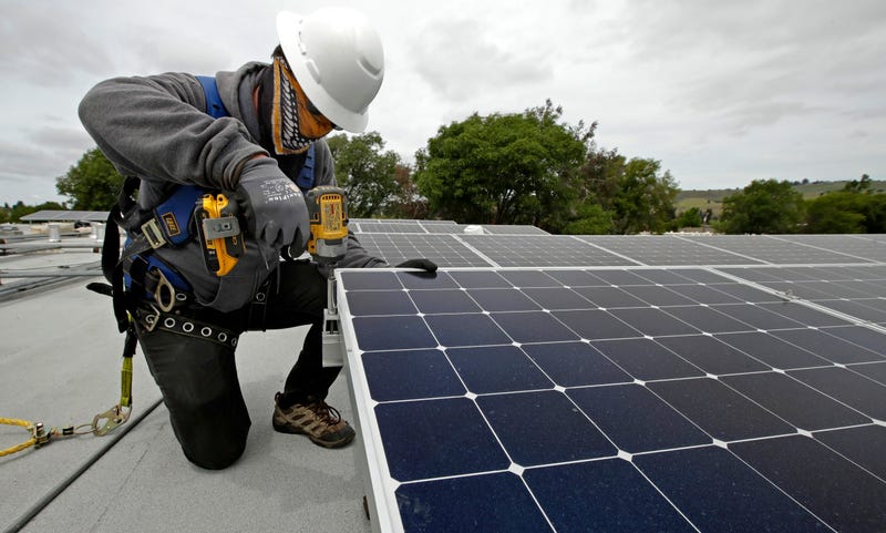California lowers incentives for rooftop solar panels