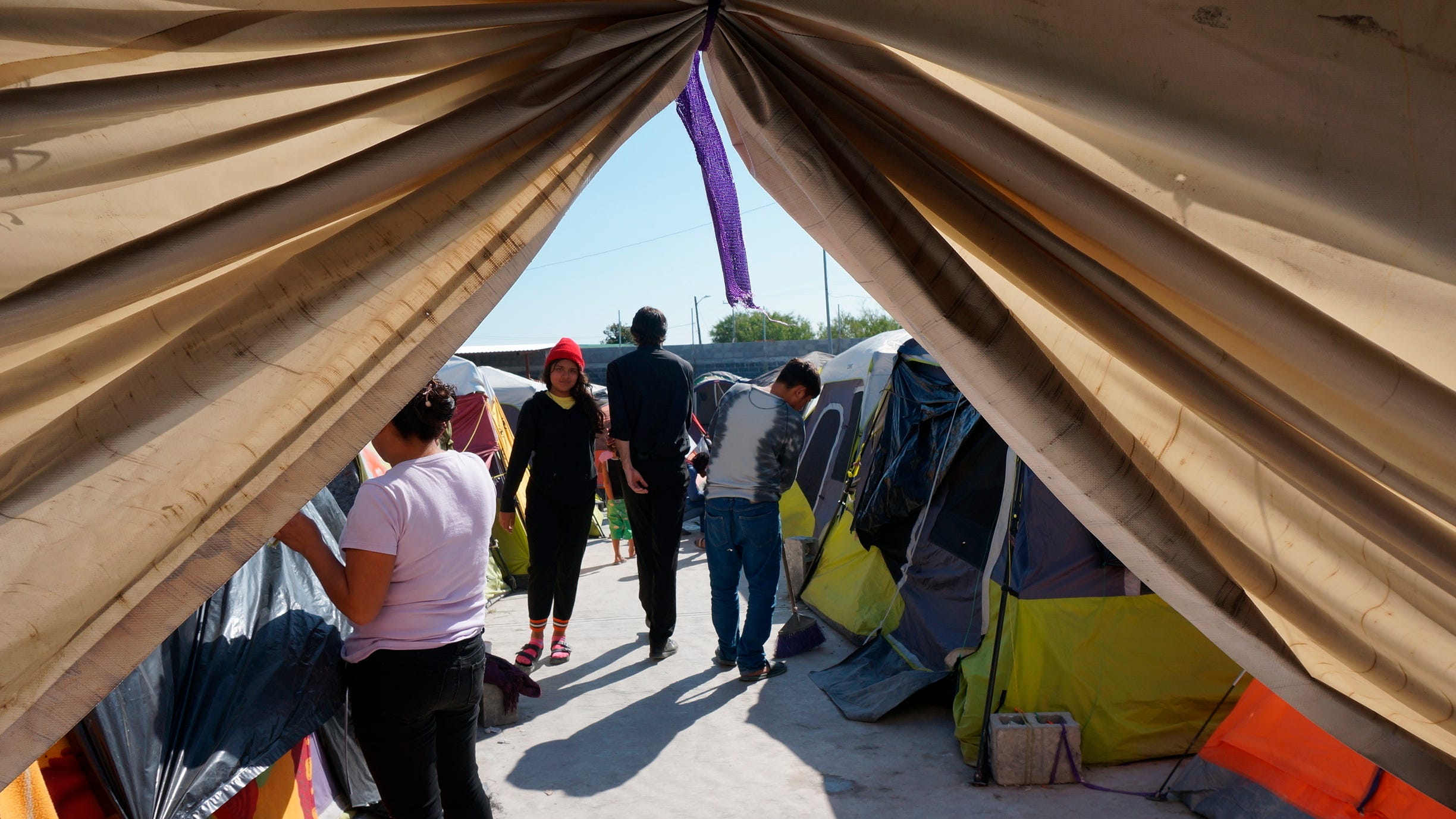 Migrants gather in Mexico as end nears for U.S. asylum limits
