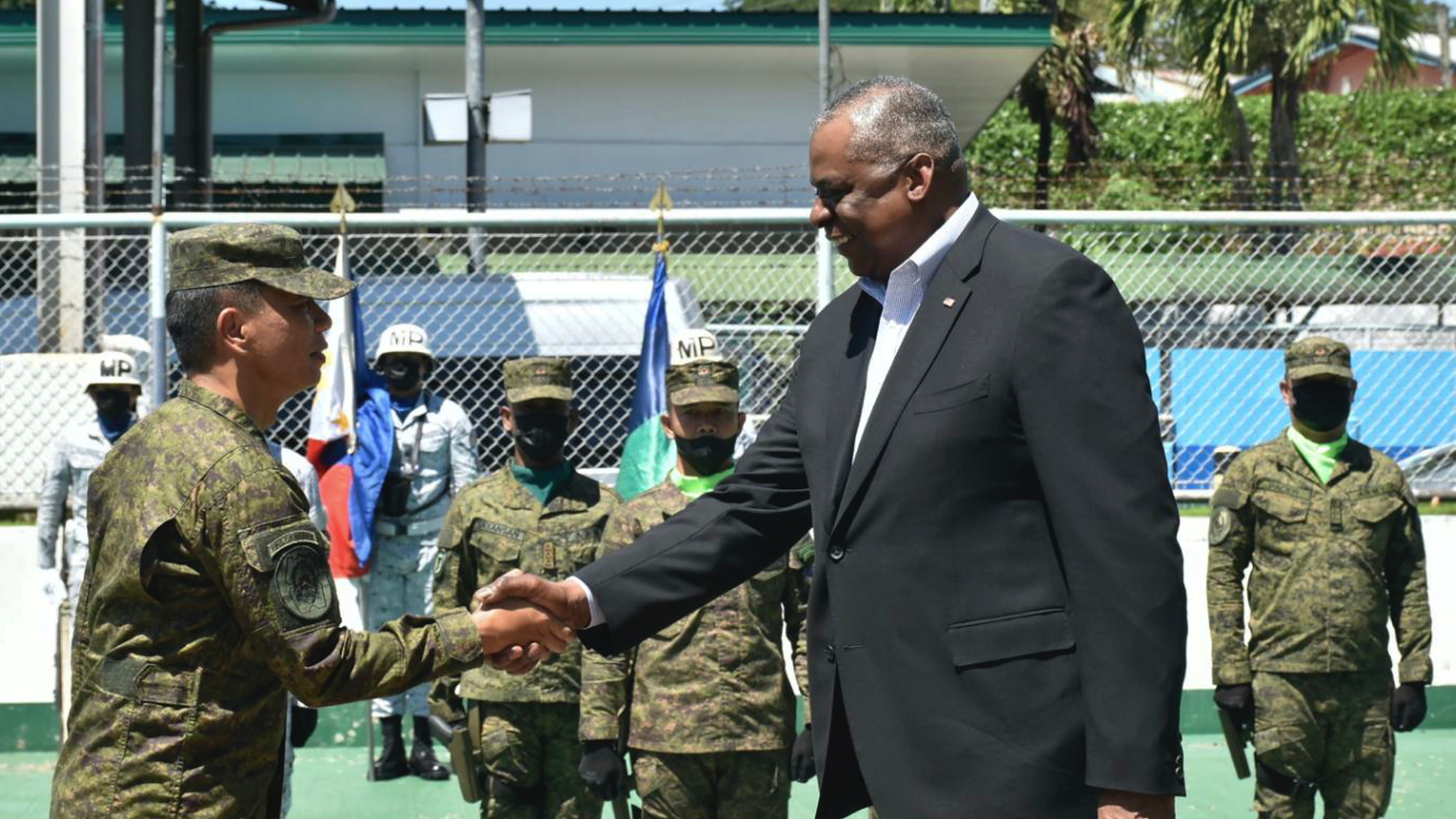 US, Philippines agree to larger American military presence