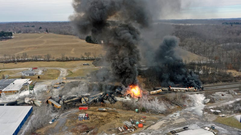Freight train crash in Ohio
