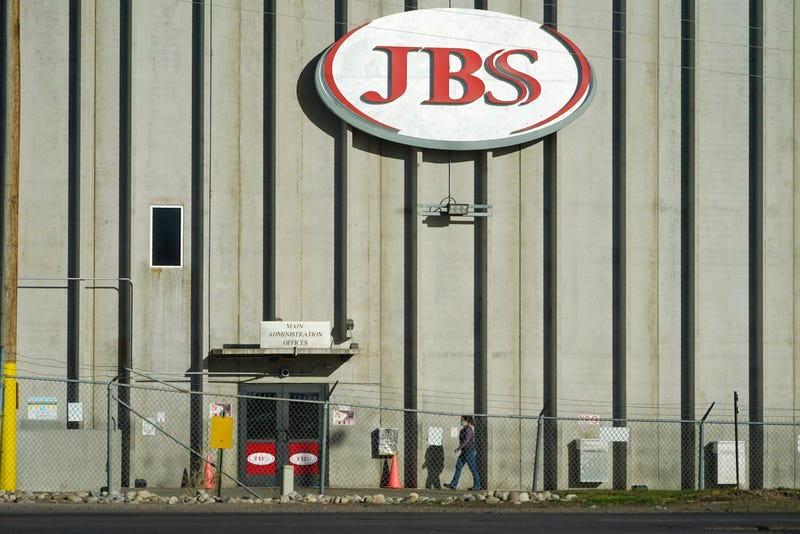 Meat plant cleaning service fined $1.5M for hiring minors