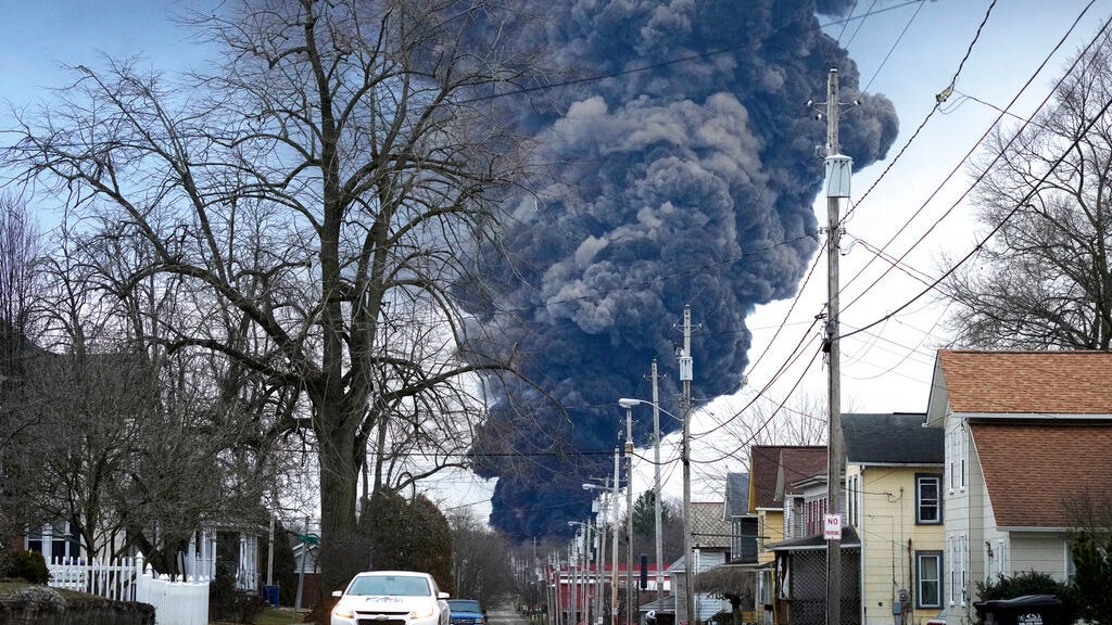 Residents near train wreck testify at Pa. Senate hearing