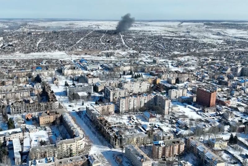 Ukraine: Drone footage shows scale of Bakhmut's destruction