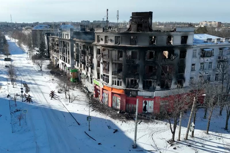 Ukraine: Drone footage shows scale of Bakhmut's destruction