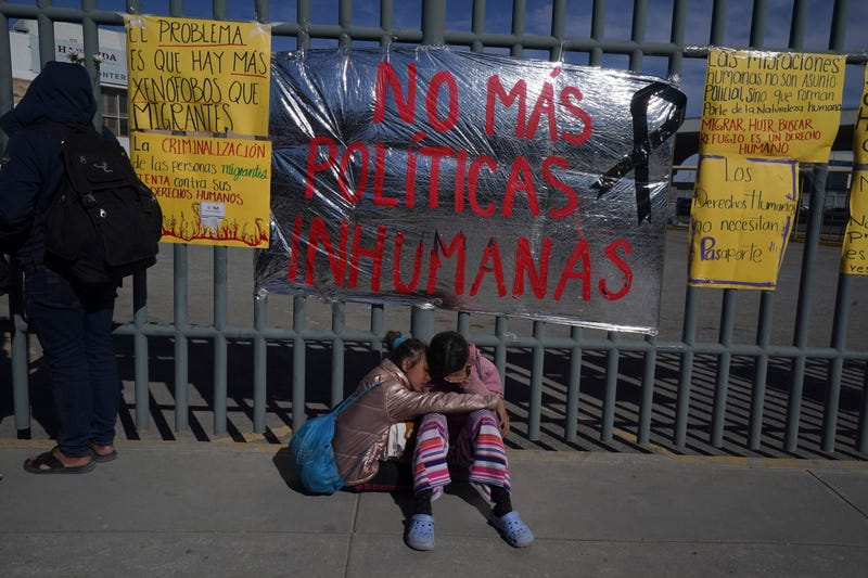 INCENDIO CENTRO MIGRANTES
