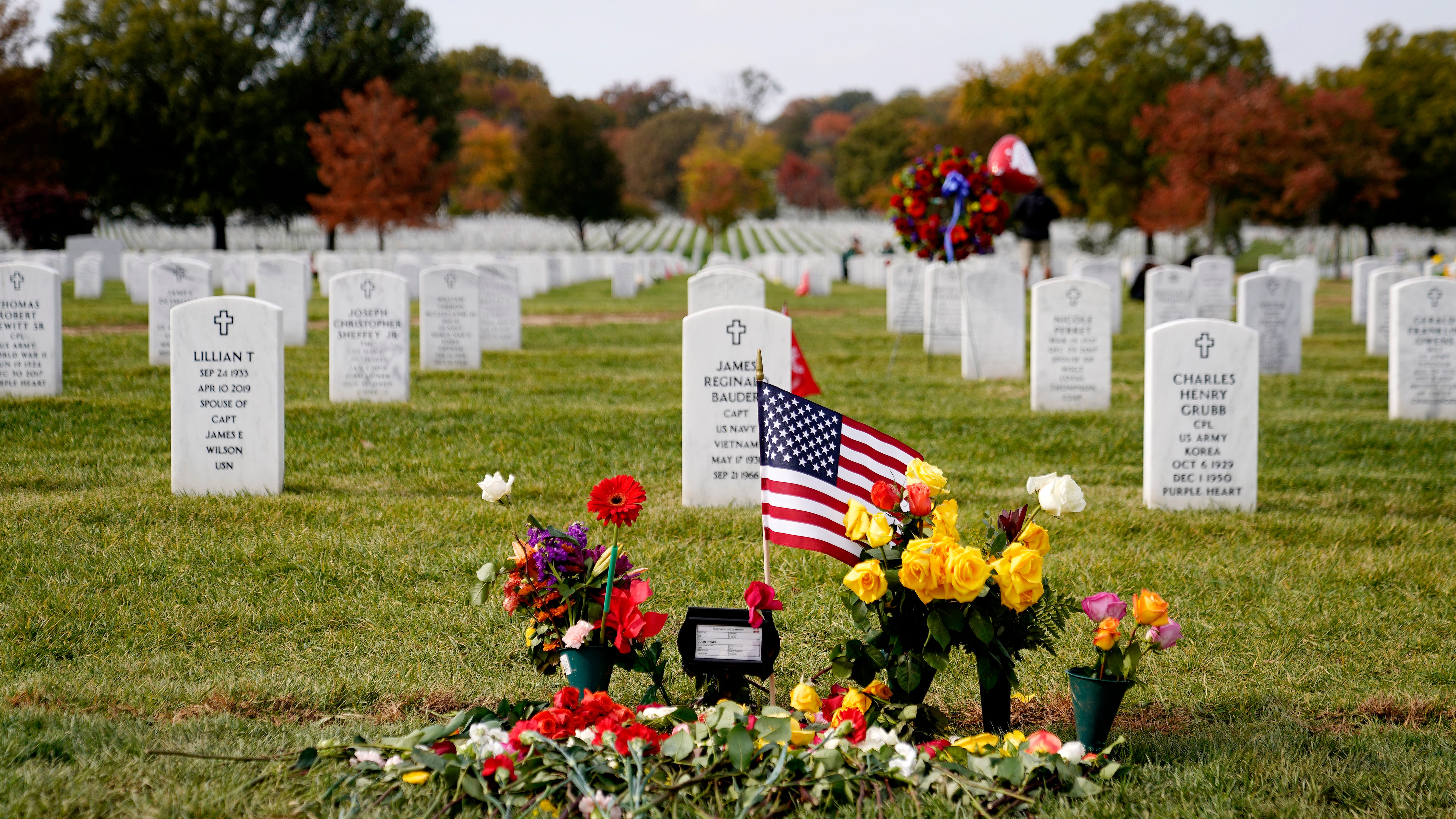 County seeks cash for land to expand Arlington National Cemetery