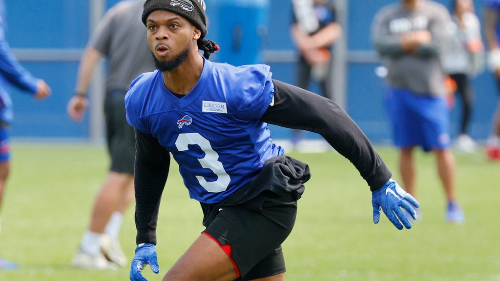 Bills safety Damar Hamlin eases back into practice 5 months since near-death experience