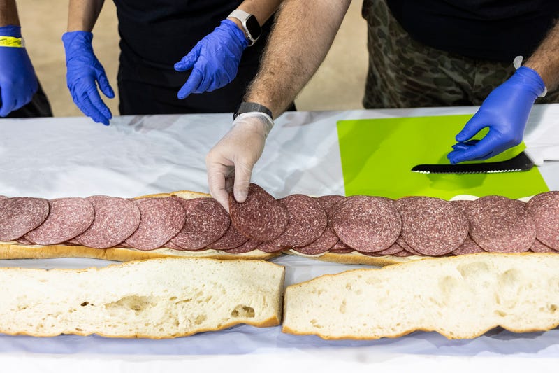 Enormous Lebanon bologna sandwich unveiled at Pennsylvania community fair