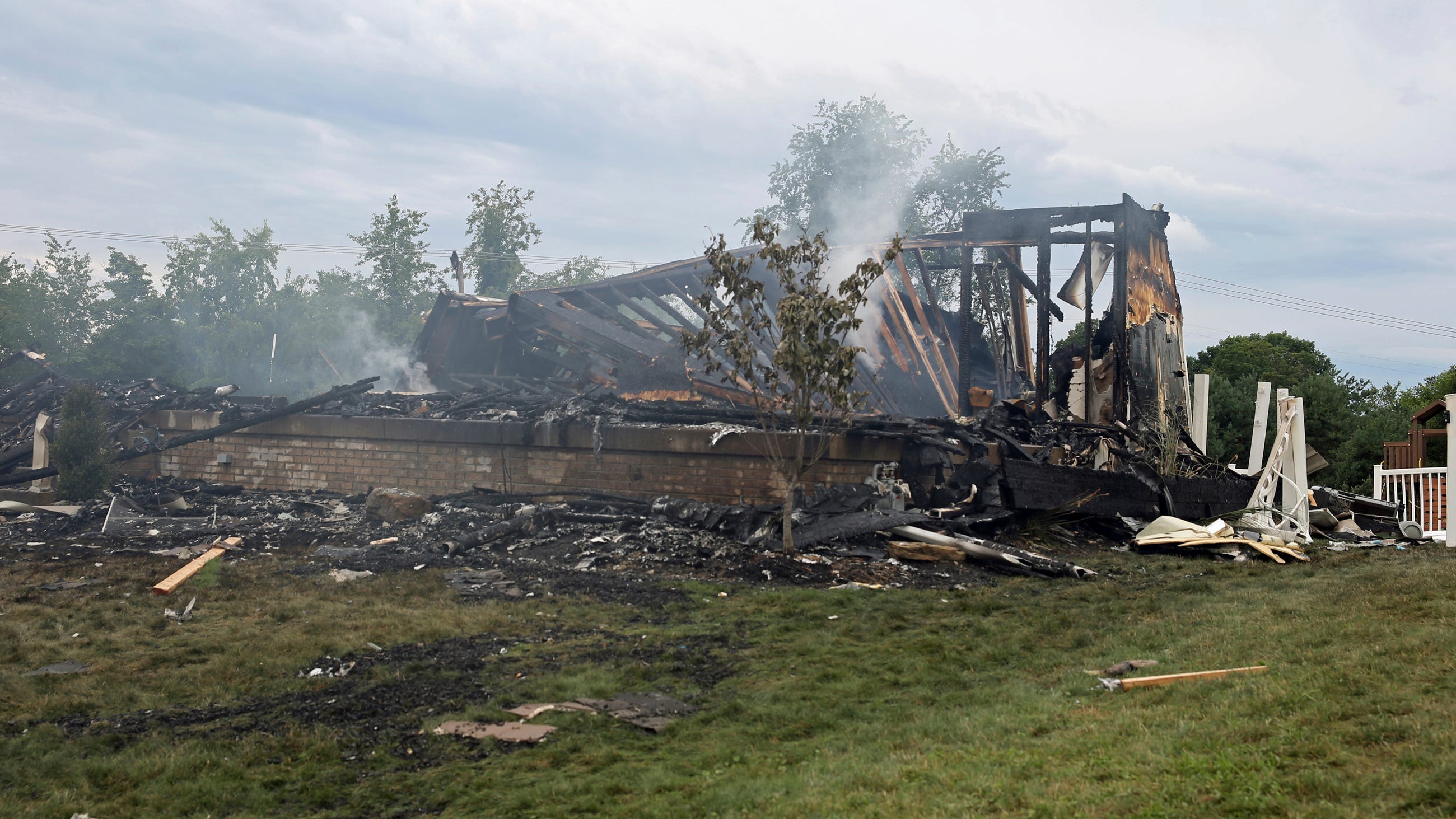 5 people, including a child, dead after house explosion in western Pennsylvania