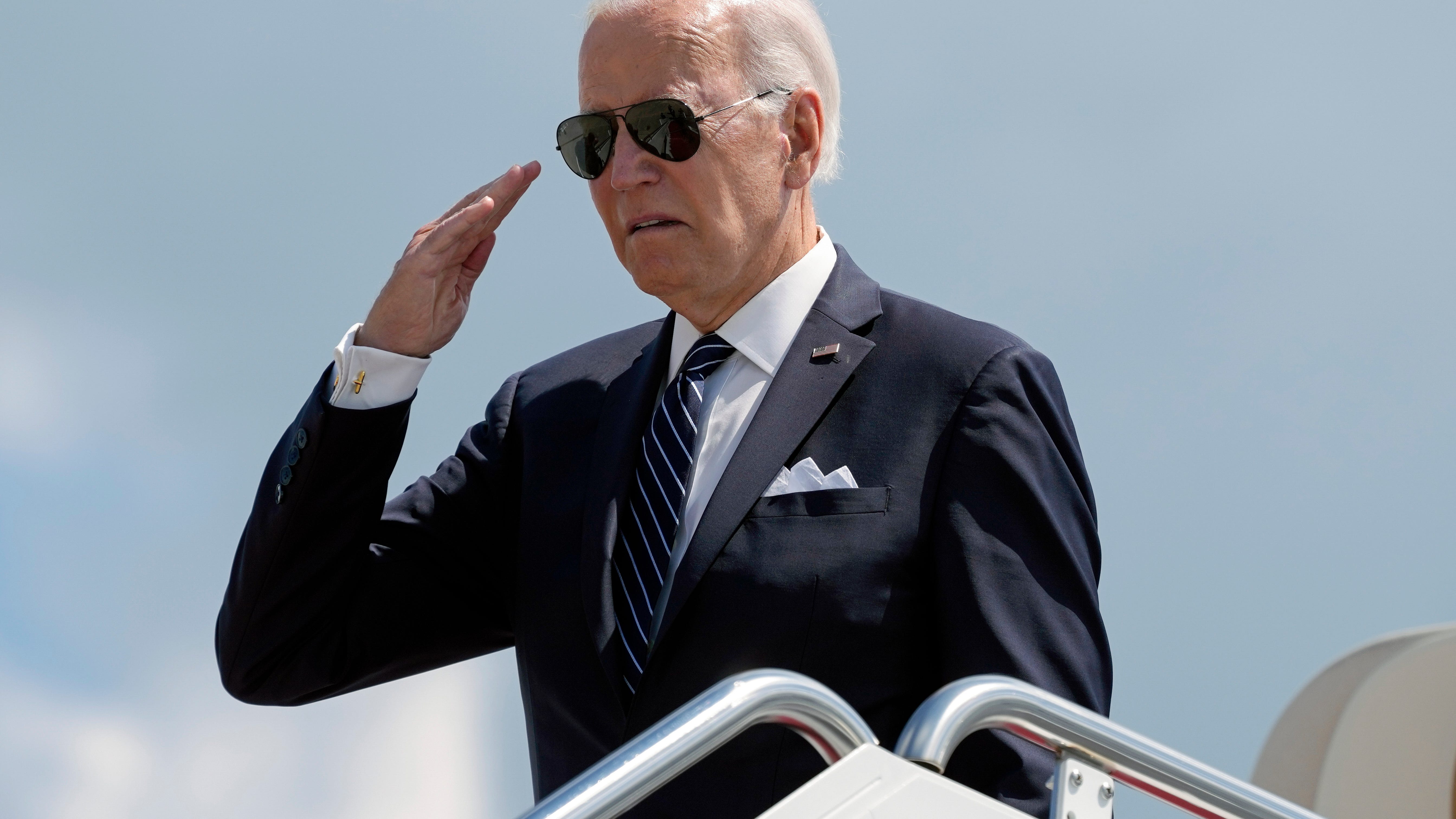 Biden pays respects to the late Ellen Casey, former Pa. first lady