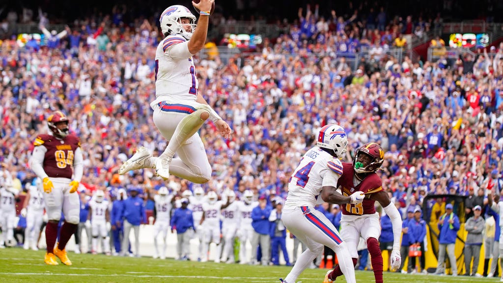 Josh Allen throws for touchdown, runs for another in Bills' rout of Commanders, 37-3