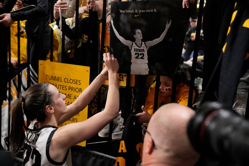 Iowa guard Caitlin Clark