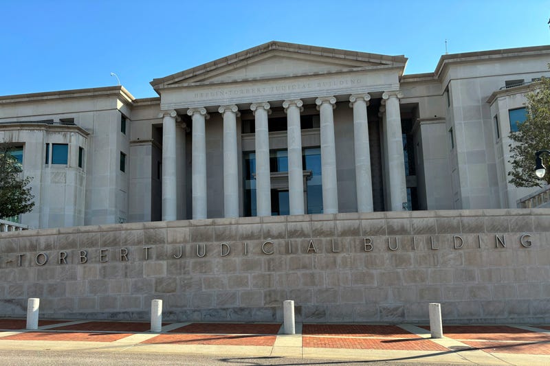 exterior of the Alabama Supreme Court building