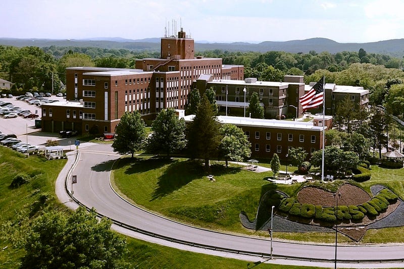 2 ex-officials of veterans home where 76 died in the pandemic avoid jail time
