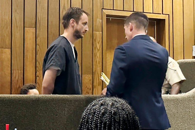 Case against Army veteran charged with killing a homeless man in Memphis, Tennessee, moves forward