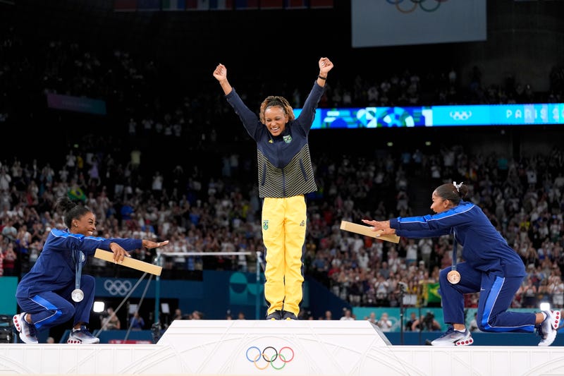 Simone Biles, Jordan Chiles y Rebeca Andrade