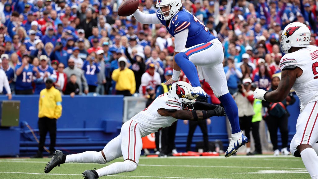 Josh Allen accounts for four total touchdowns, as Bills rally for 34-28 win over Cardinals
