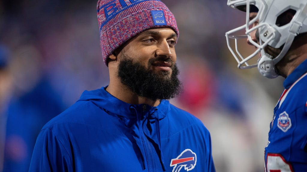 WR Gabe Davis says Bills 'have to play to our standards' to resolve passing game struggles