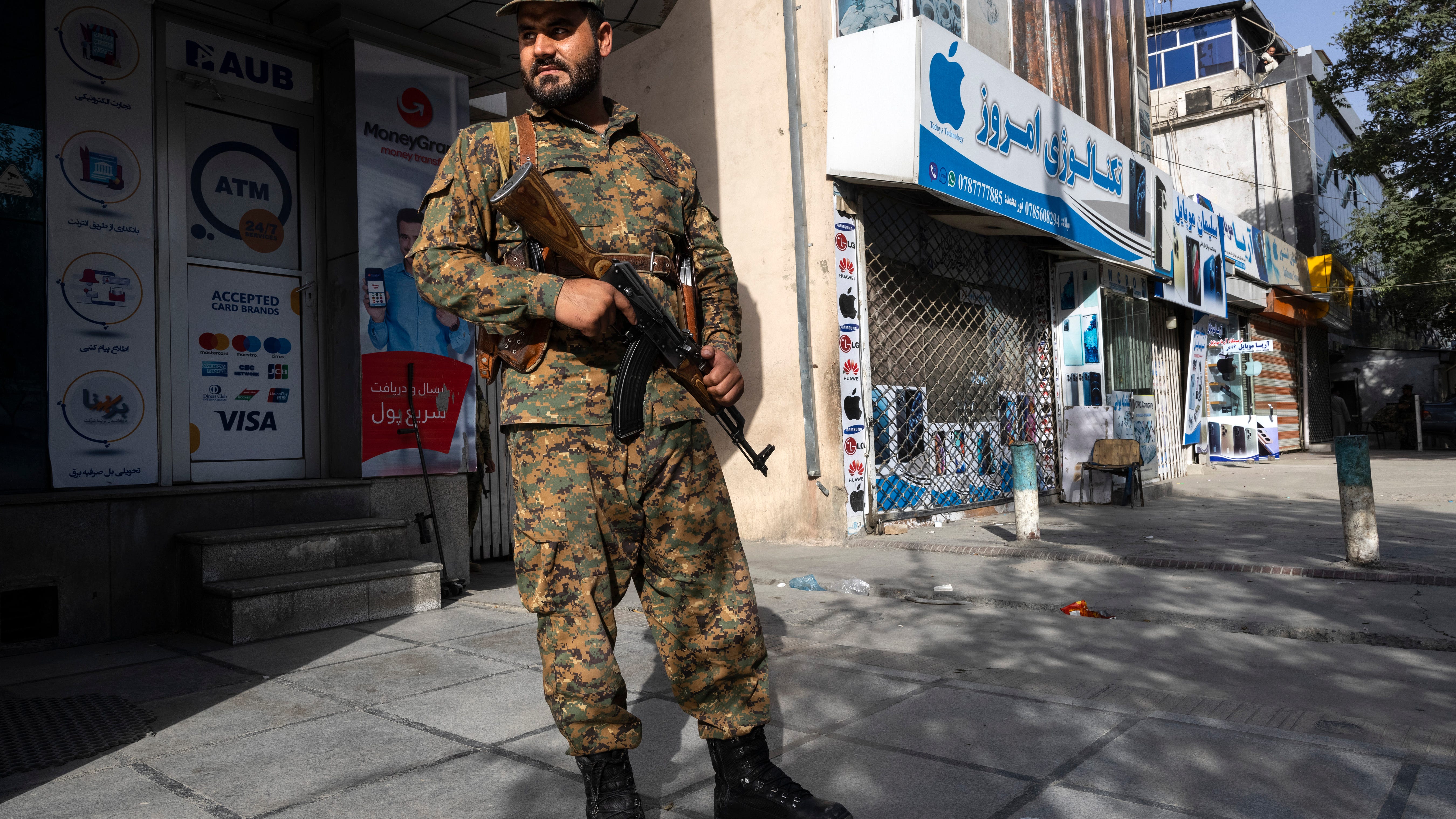 Chicago organization trying to aid Afghan refugees