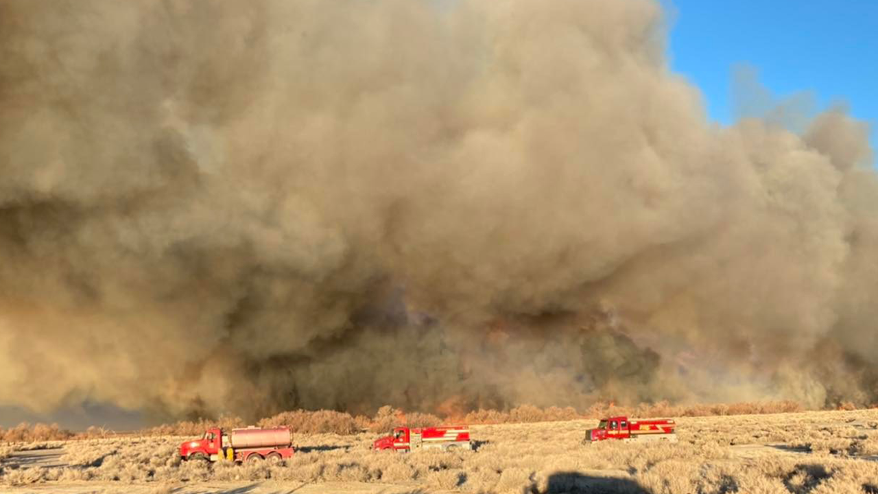 Evacuations in place as 3,900-acre 'Airport Fire' burns east of Bishop