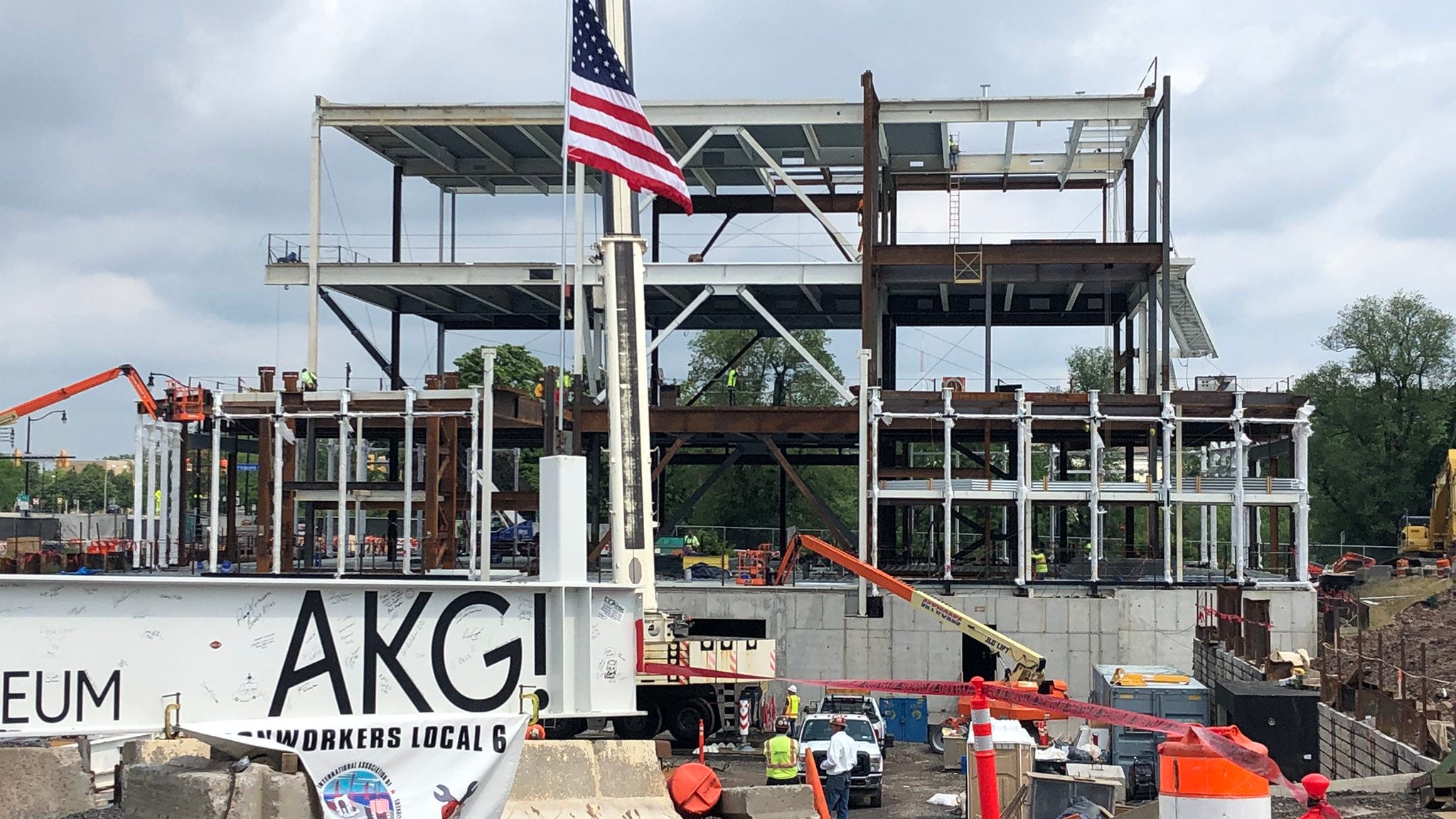 Albright Knox celebrates construction milestone