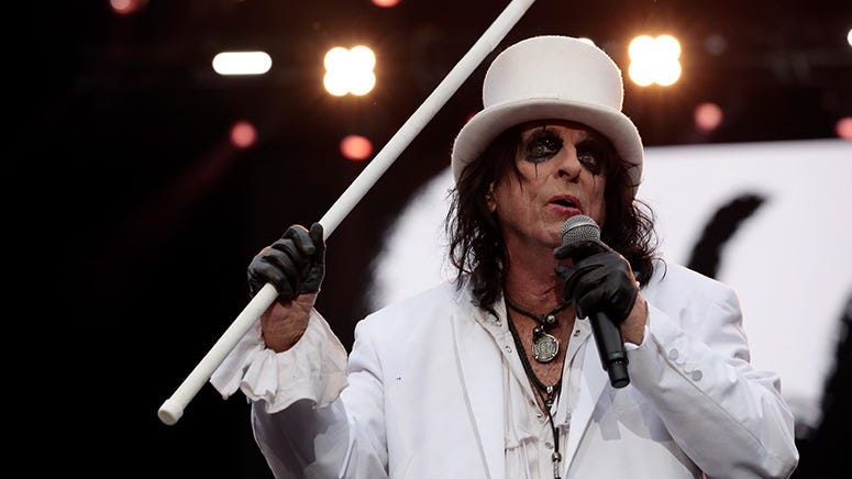 Alice Cooper reveals his favorite horror film, shares childhood Halloween recollections