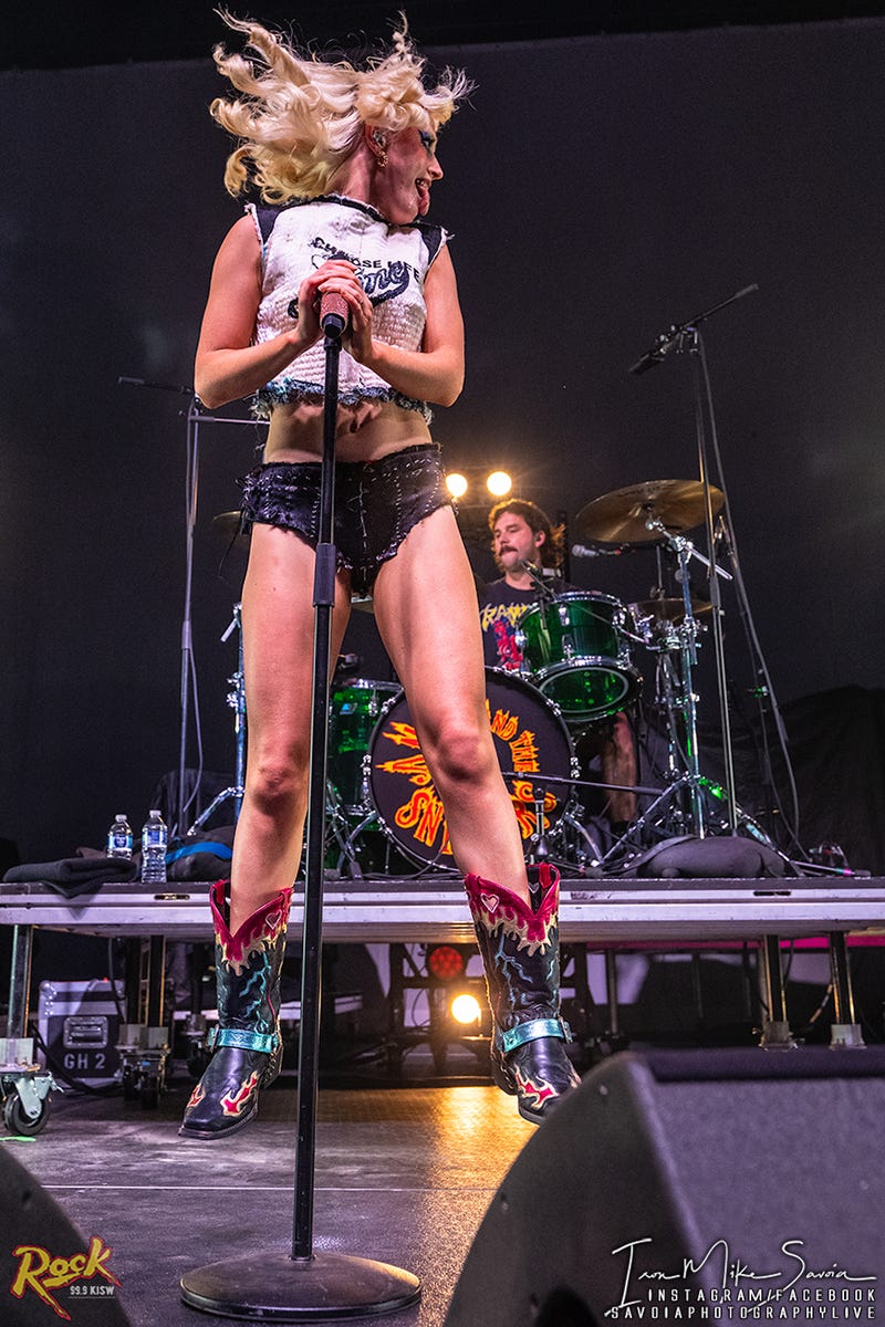 Amyl and the Sniffers - Wamu Theater - Seattle 10.7.25
