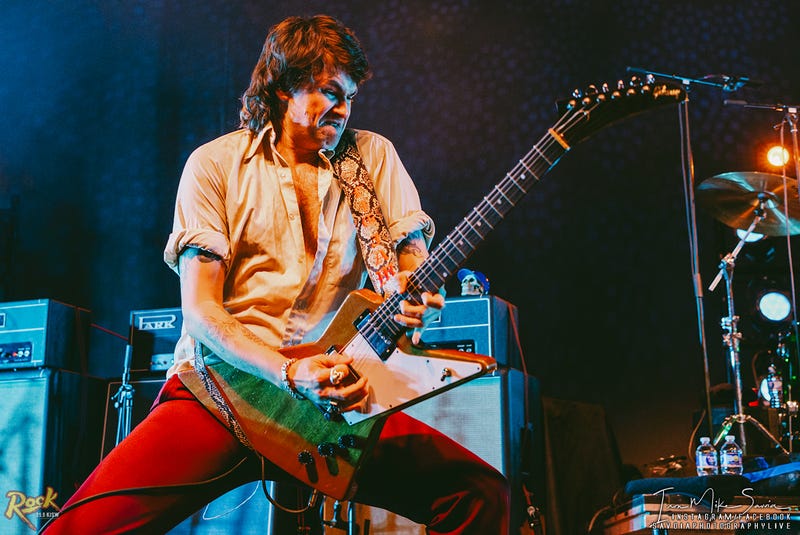 Amyl and the Sniffers - Wamu Theater - Seattle 10.7.25