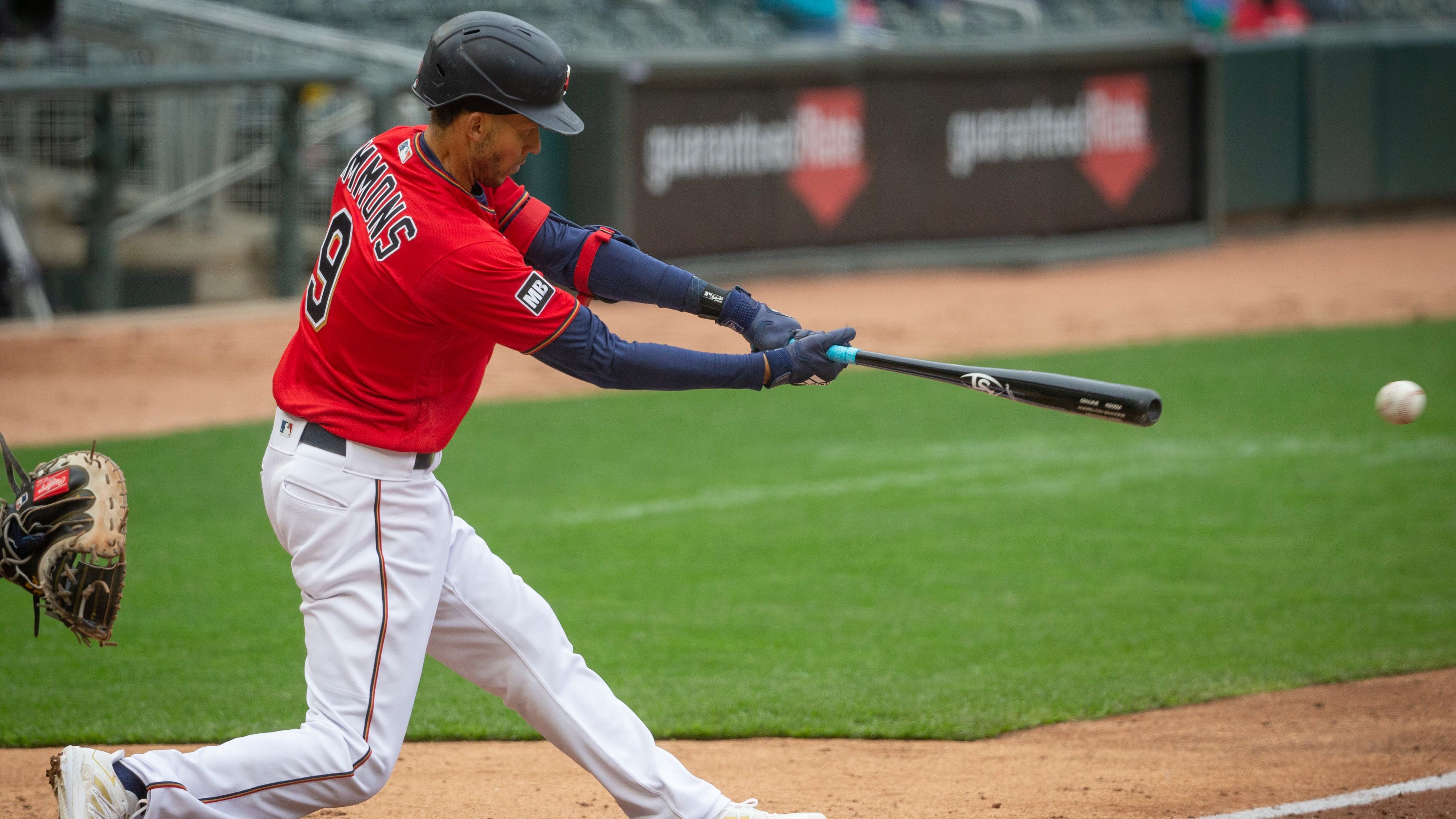 Twins place Andrelton Simmons on COVID-19 injured list