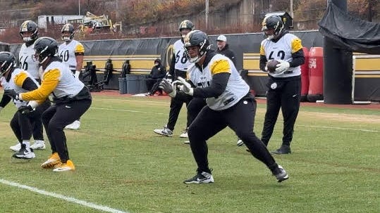 Former 1st round pick Andrus Peat replaces Broderick Jones