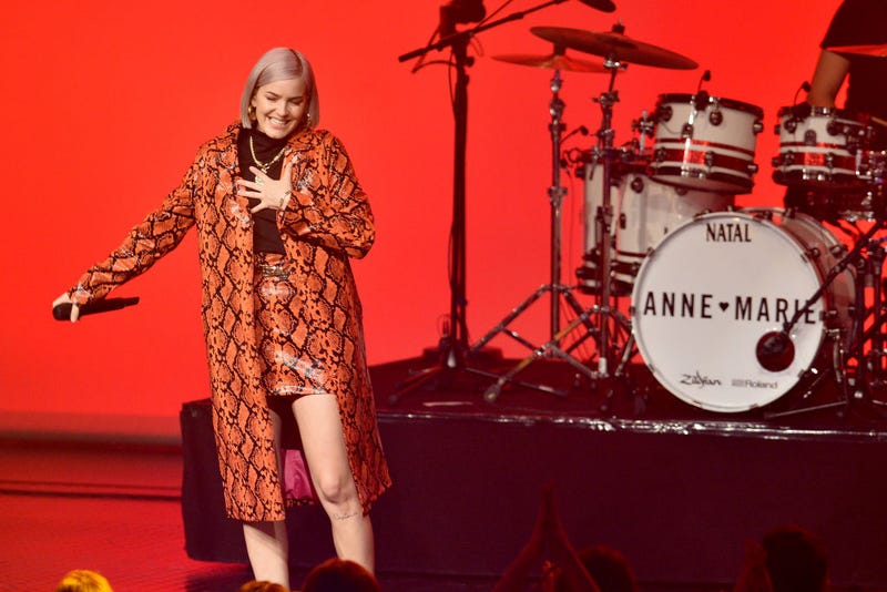  Anne-Marie performs on stage at the 1Live Krone radio award at Jahrhunderthalle on December 6, 2018 in Bochum, Germany