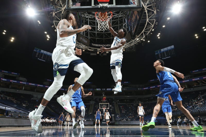 Anthony Edwards dunk