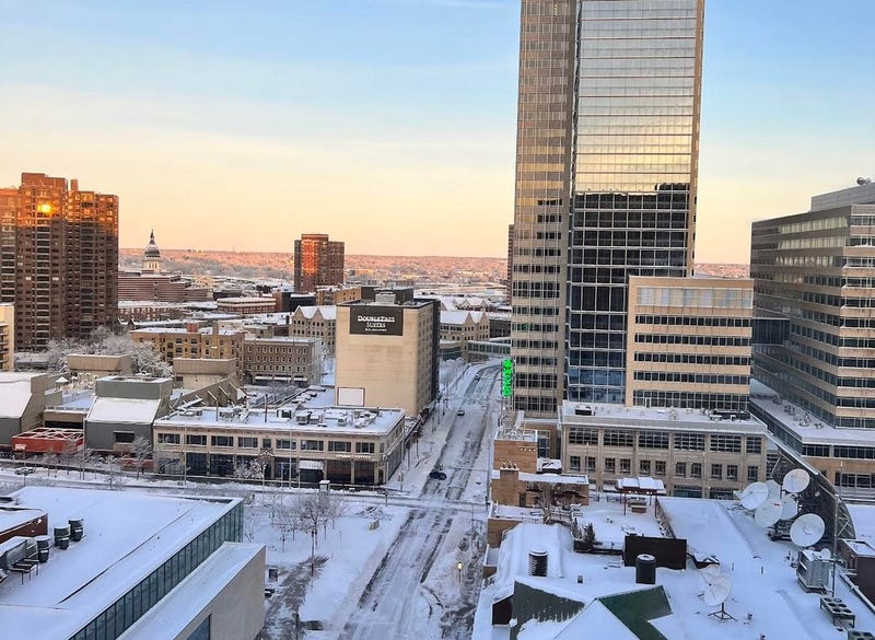 Snow, Minneapolis, Paul Douglas