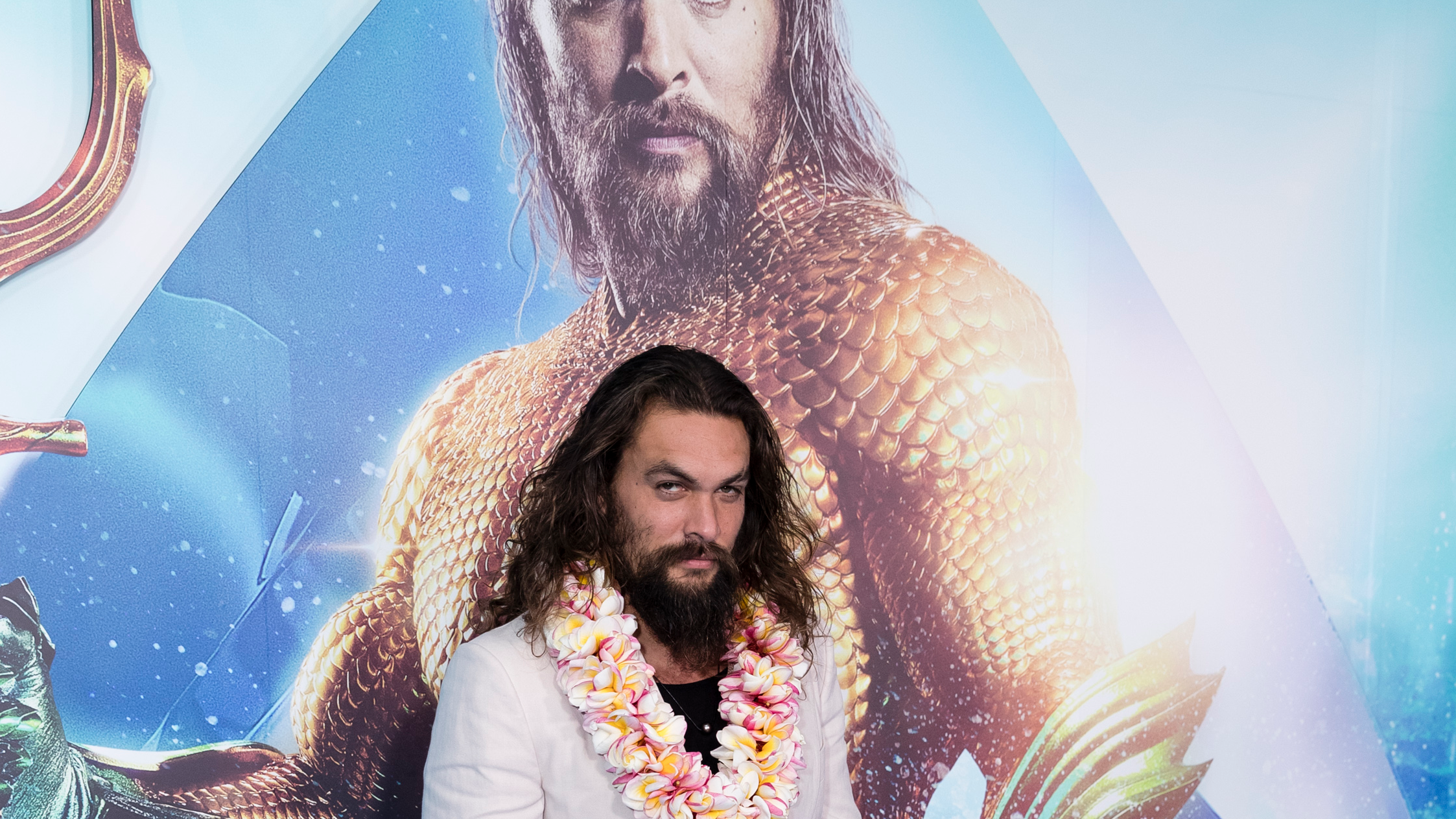 PHOTO: Jason Momoa spotted celebrating 'Aquaman' wrap hours before announcing split with Lisa Bonet