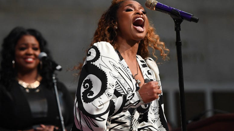 Jennifer Hudson Honors Aretha Franklin At Pulitzer Prize Ceremony