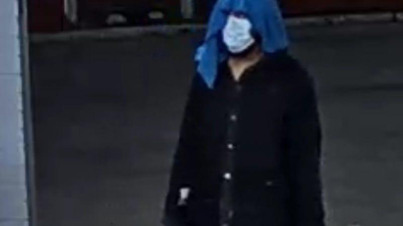Video shows man throwing Molotov cocktail into Detroit gas station, setting victim's clothes on fire