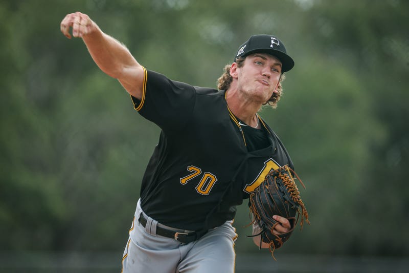 Braxton Ashcraft pitching
