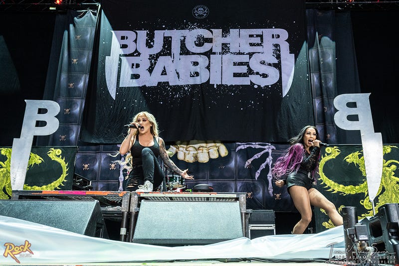 Butcher Babies - White River Amphitheatre - Auburn, WA 8.22.23