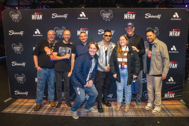 Boomer & Gio Live: We Give Thanks VIP Pic