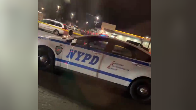 Man attacked with hatchet, fatally shot by ex-husband of his girlfriend in Brooklyn: police