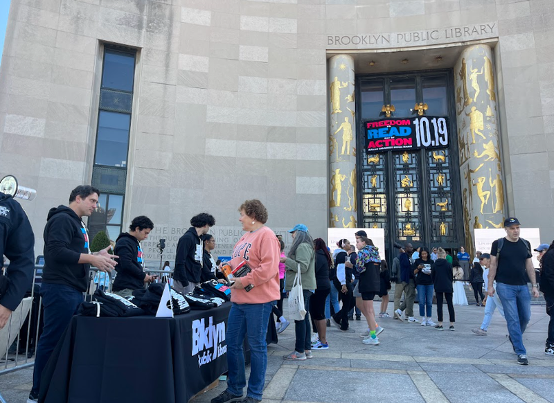 #FreedomToRead rallies were held across NYC on Saturday, including in front of the central branch of the Brooklyn Public Library in Grand Army Plaza.