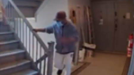 Man, 73, placed in chokehold, punched in Brooklyn robbery, suspect at large