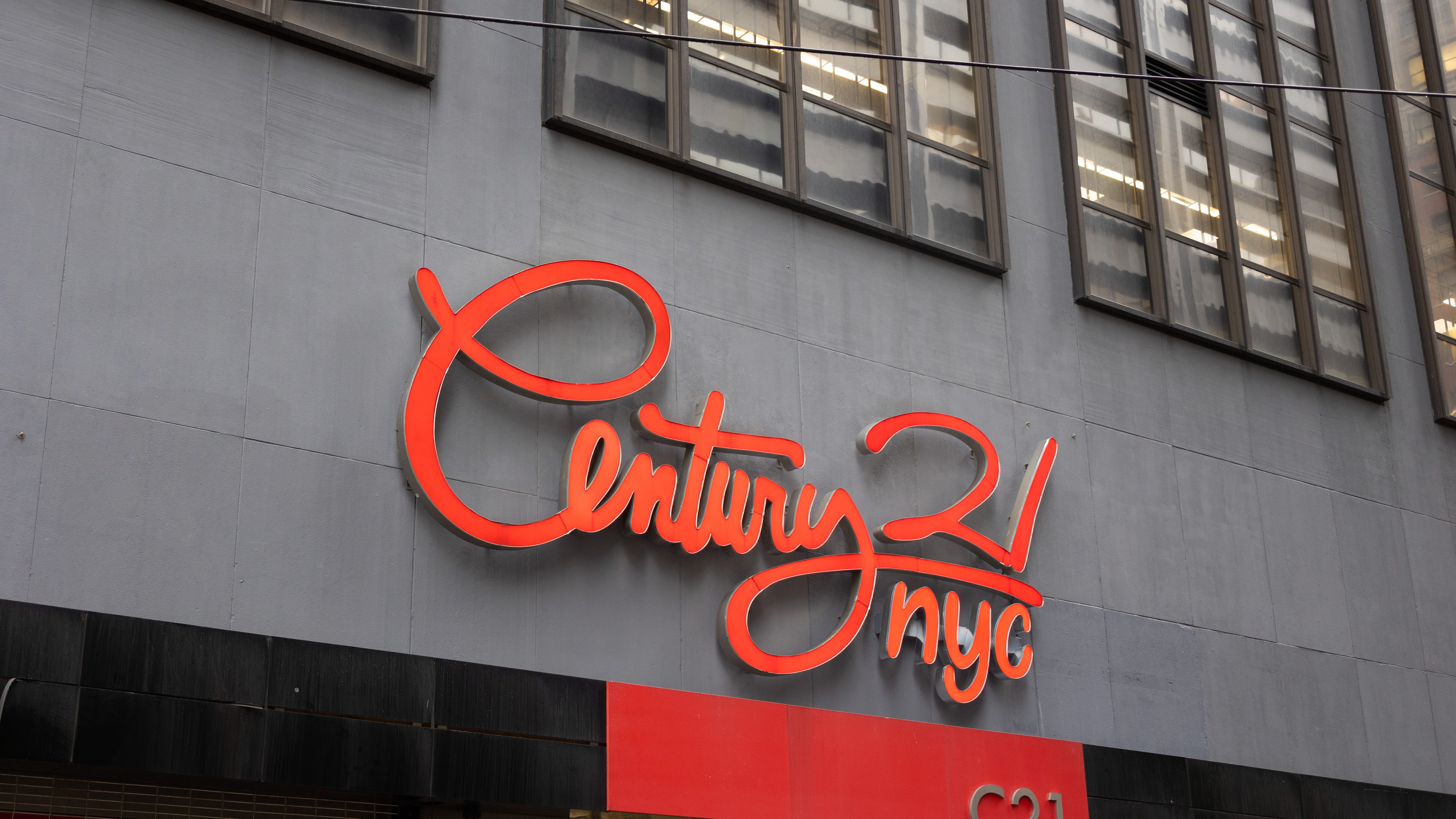 Century 21 reopens for bargain hunters in post-Covid milestone