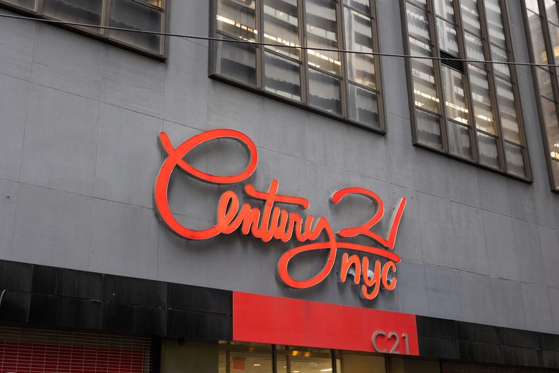 Entrance to Century 21 NYC store