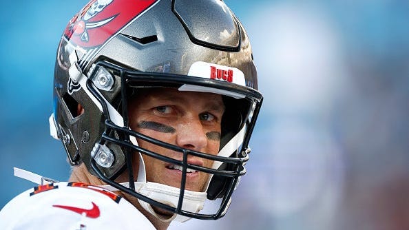 Mike Florio thinks Tom Brady will be Week 1 QB for 49ers