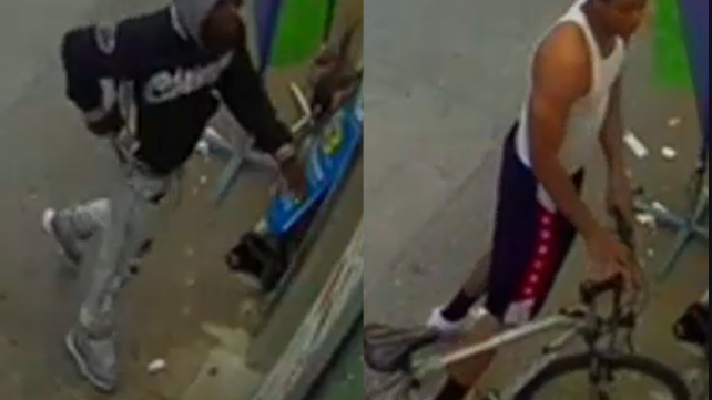 VIDEO: Man robbed at knifepoint inside Bronx subway station, 2 suspects sought