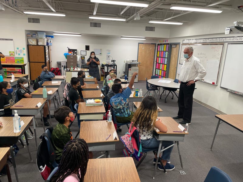 Governor Sisolak talks to elementary school students in Las Vegas